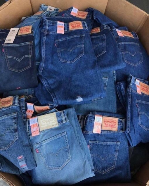 Mixed pallets of jeans