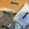 Skim clothes pallet