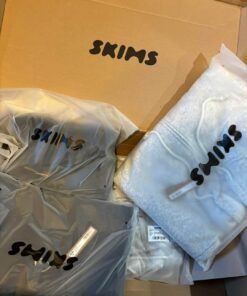 Skim clothes pallet