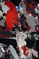 131pc Womens Scarves & Gloves STYLE & CO