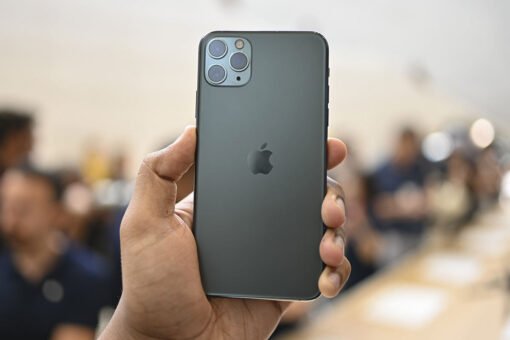 pallet of iphones